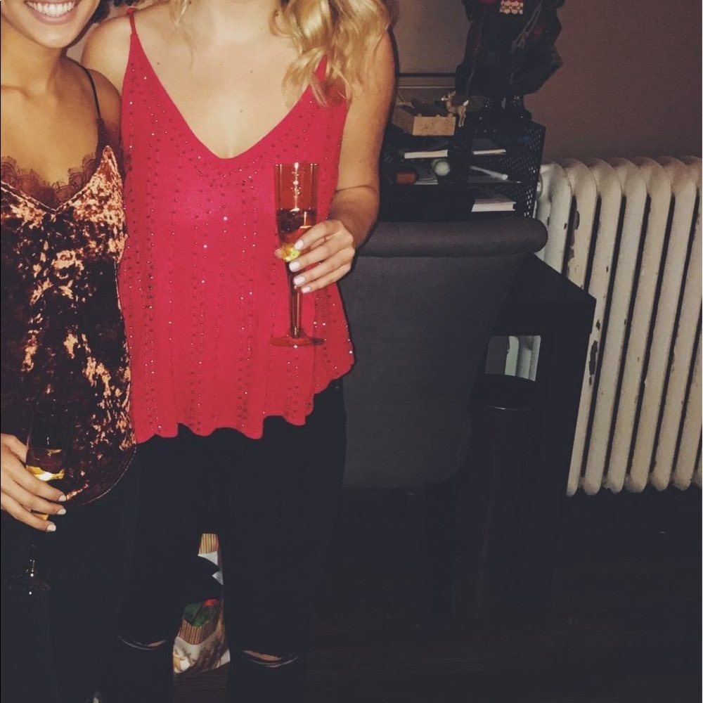 Cute sequined top